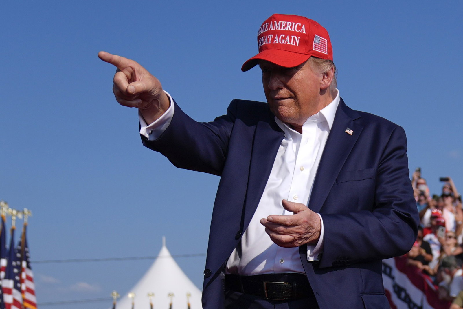 Donald Trump points a finger 