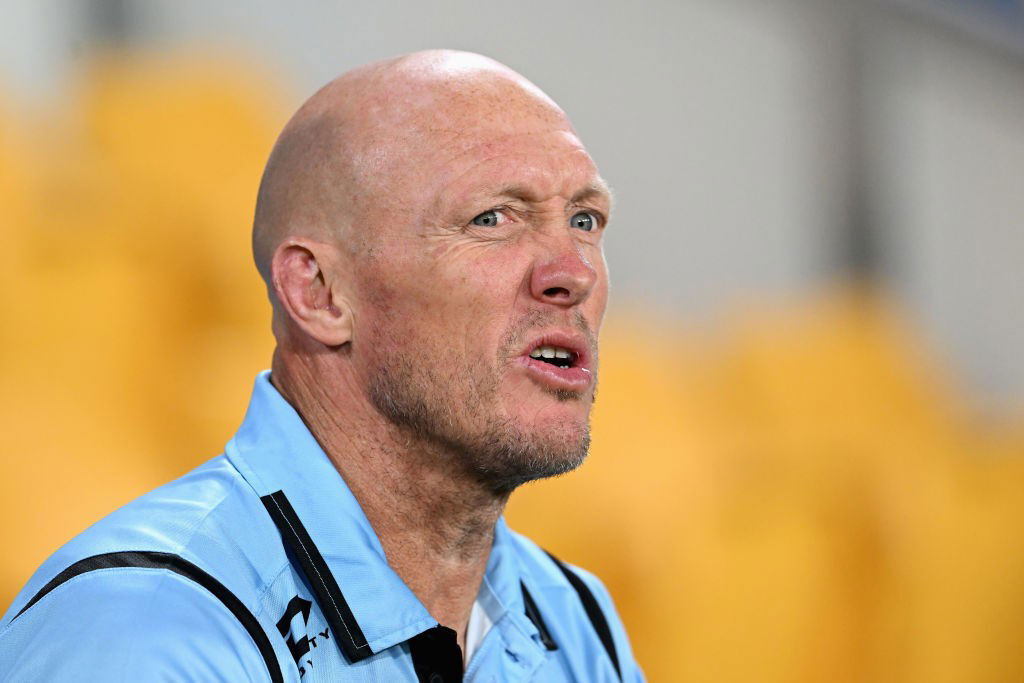 The chronulla coach Sharks, Craig Fitzgibbon, puts a grimace.
