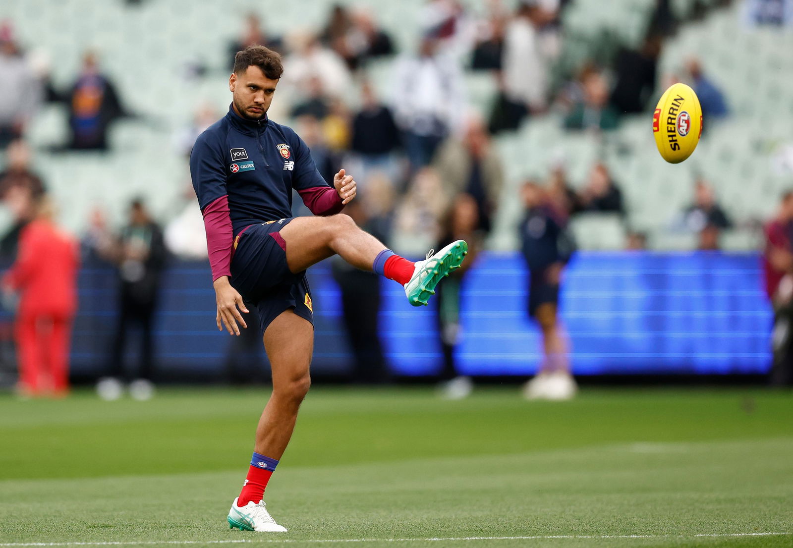 Callum Ah Chee warms up