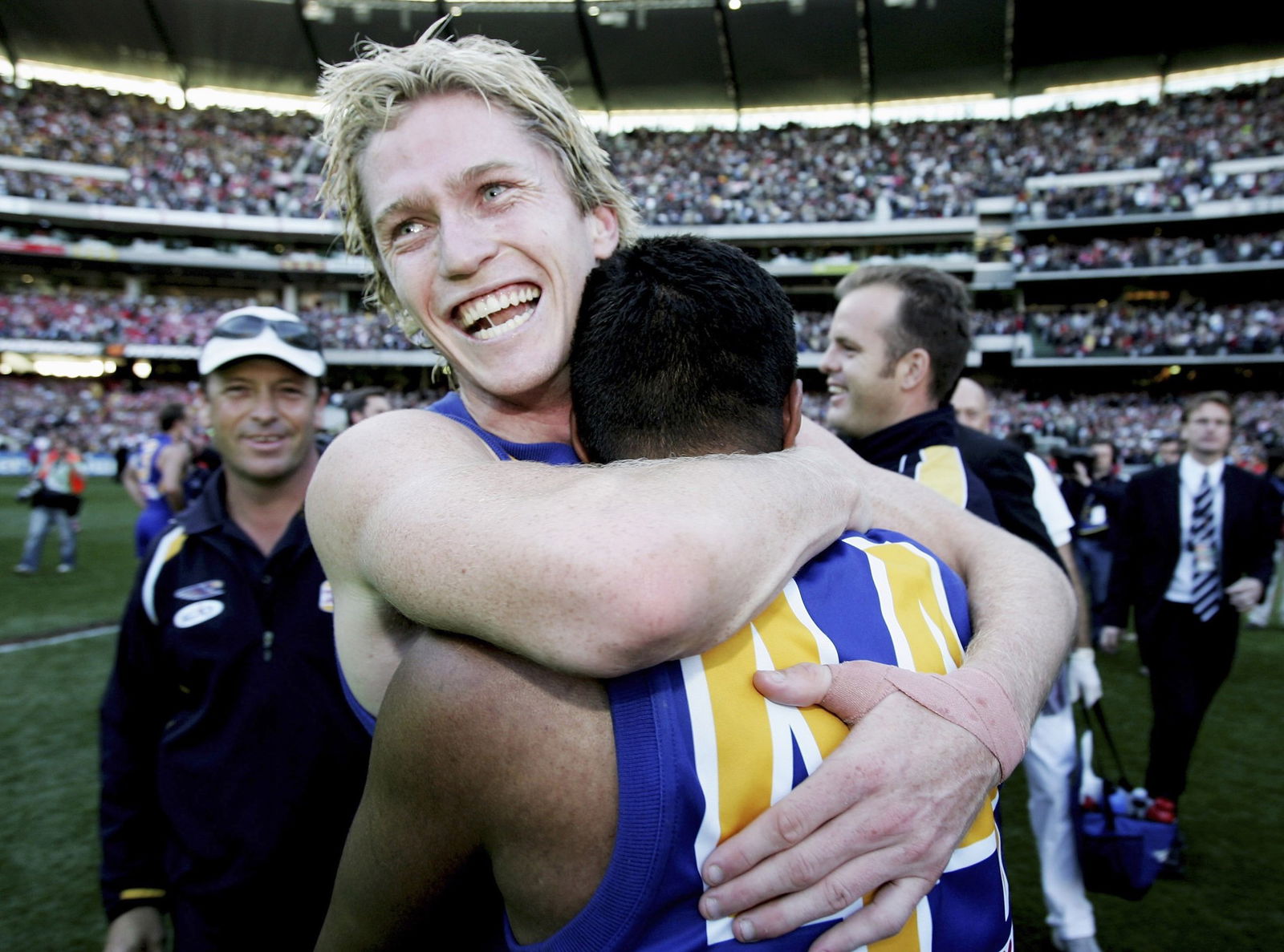 Adam Selwood celebrating 2006 grand final win.