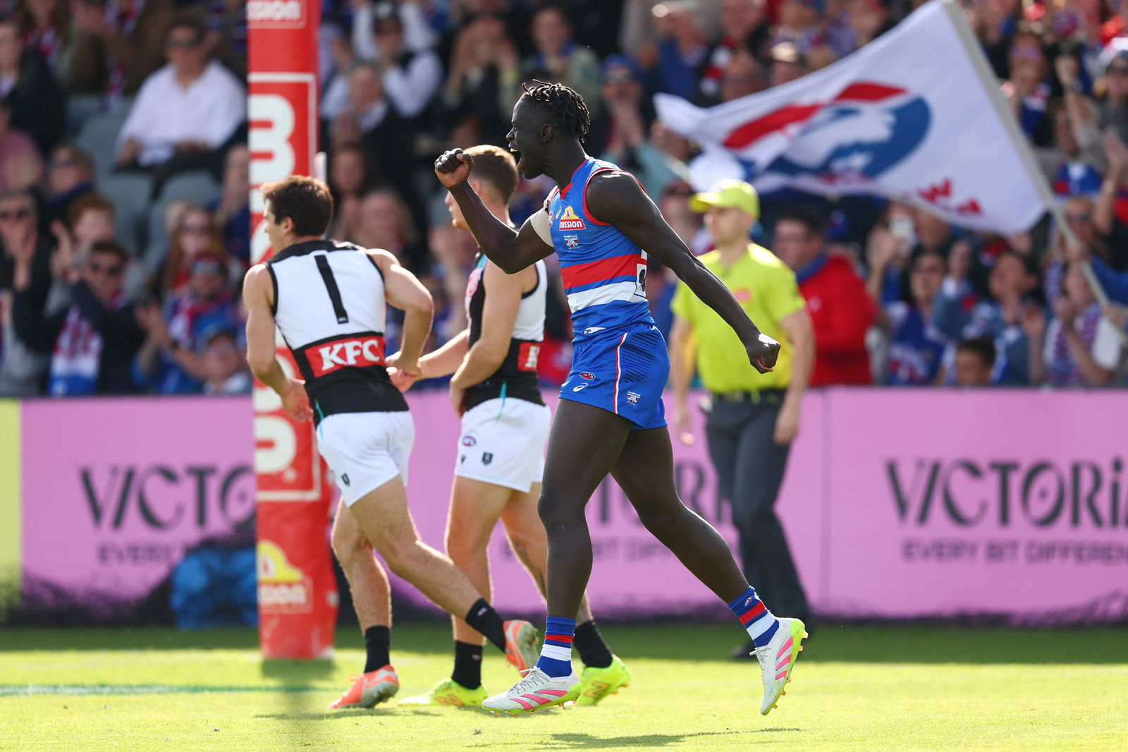 Buku Khamis of the Bulldogs celebrates a goal during the round eight AFL match between Western Bulldogs and Port Adelaide Power at Mars Stadium, on May 03, 2025, in Ballarat, Australia.