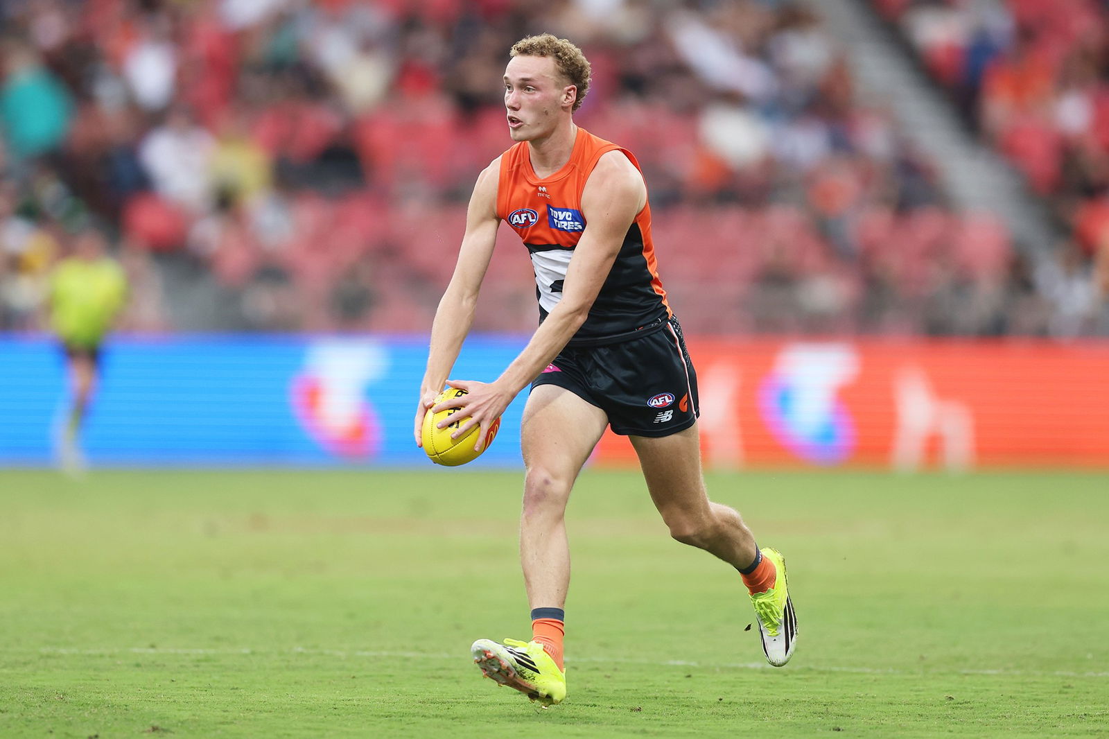 Ryan Angwin diz que os Giants estão prontos para correr quando enfrentarem os Magpies.