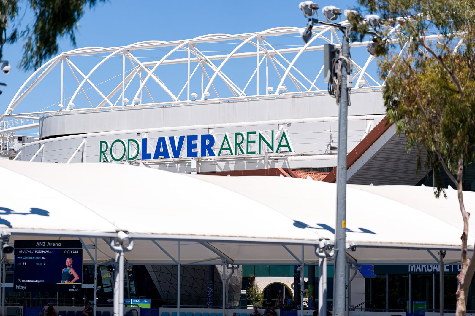 A parte externa da Rod Laver Arena.