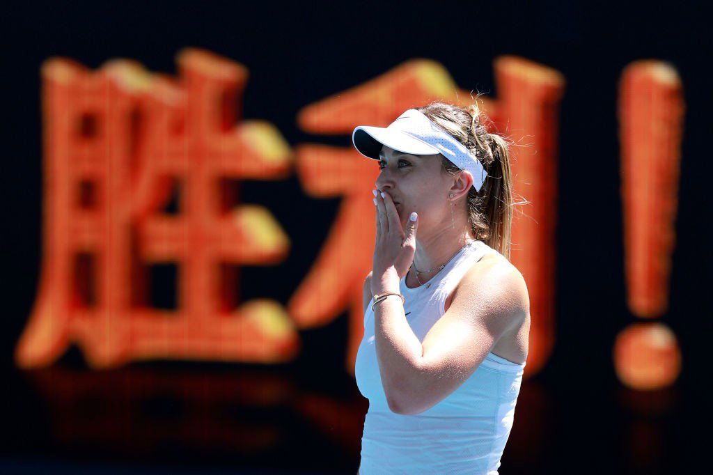 Paula Badosa blows a kiss to the Australian Open crowd.