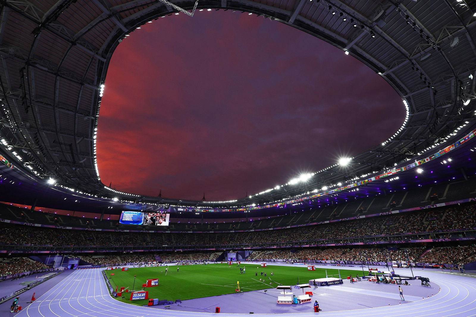 A general view of para athletics at the Stade de France on night six in Paris. 