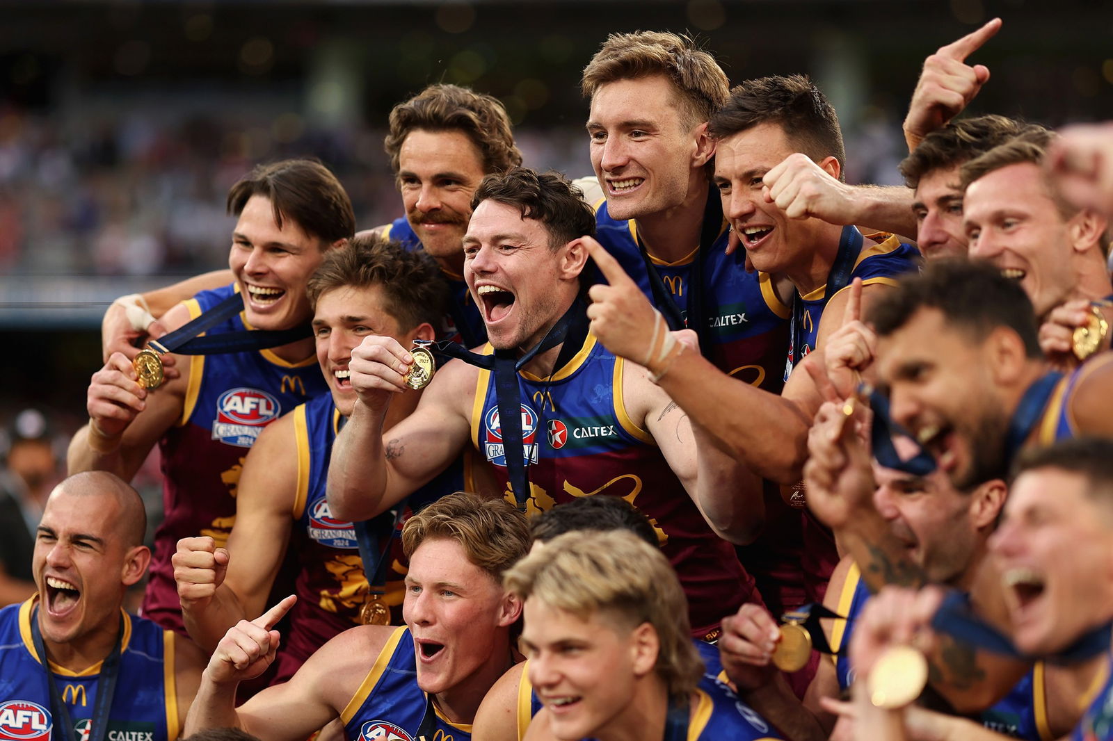 Joe Daniher (sol üstten ikinci), geçen yılki Premiership tarafından artık Brisbane listesinde olmayan tek oyuncu.