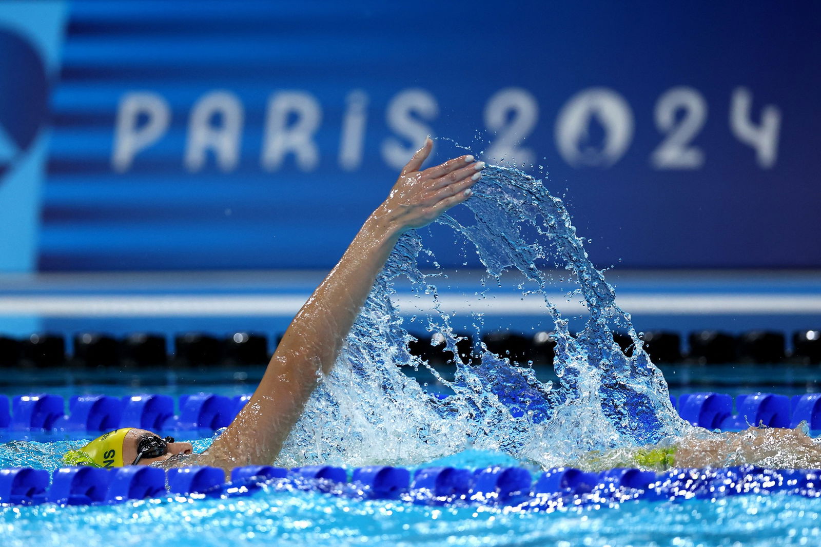 Keira Stephens swimming at the Paris Paralympics.