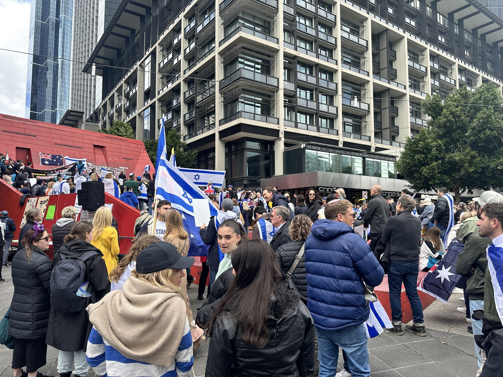 A group of pro-Israel protesters