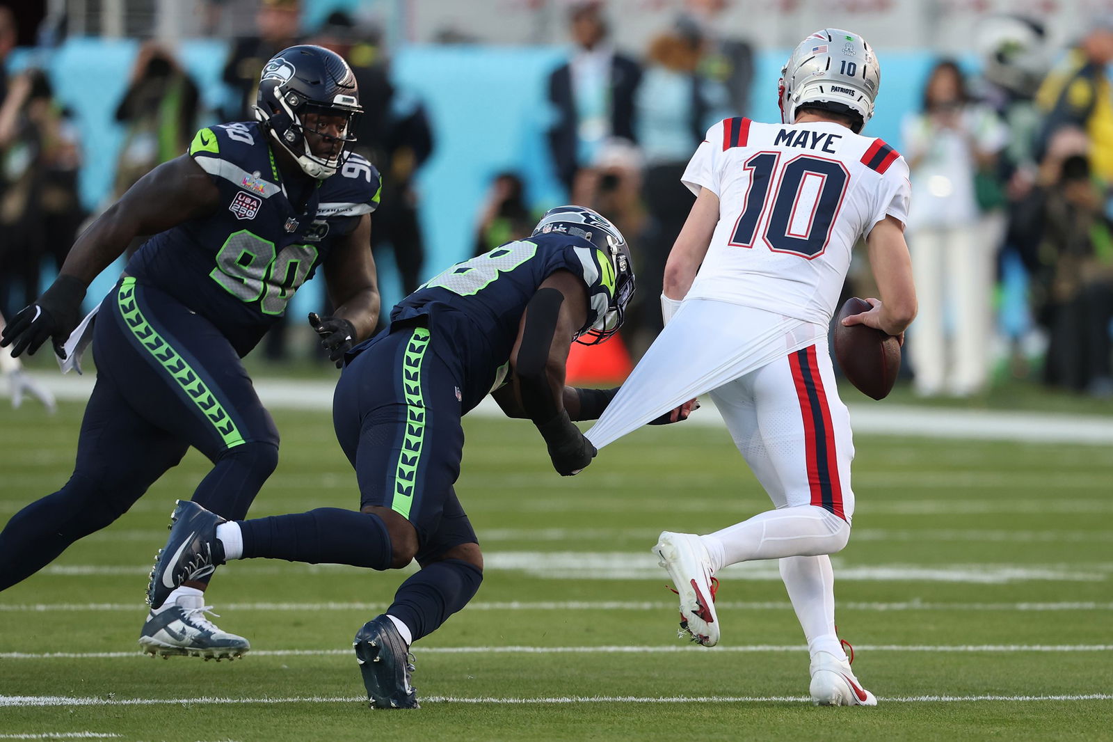 Drake Maye (10) continued to be hounded by a dogged Seahawks defence in the third quarter.