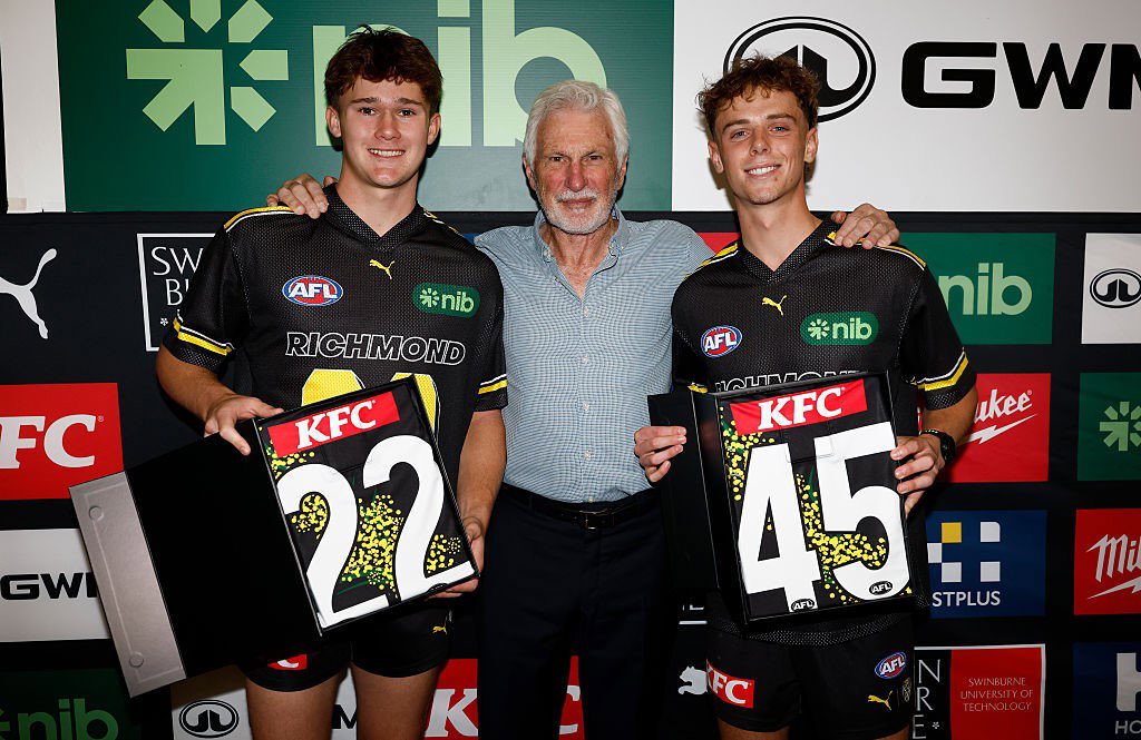 Sam Cumming, Mick Malthouse e Tom Burton