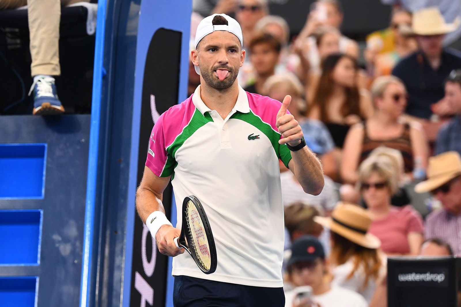 Grigor Dimitrov gives the thumbs up.